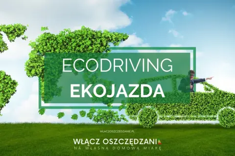 Zielona mapa świata i samochód z liści symbolizują ekologiczną jazdę. Mężczyzna w garniturze wskazuje drogę do oszczędzania.
